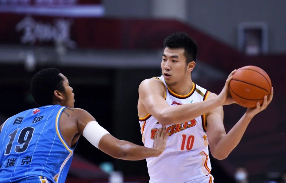 关于即时盘口传奇谢幕，球迷泪洒赛场的信息