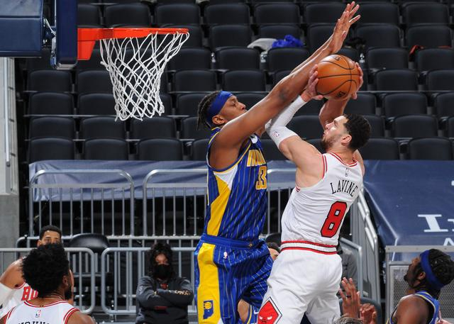 鹈鹕横扫北京队，拉文扛起全队