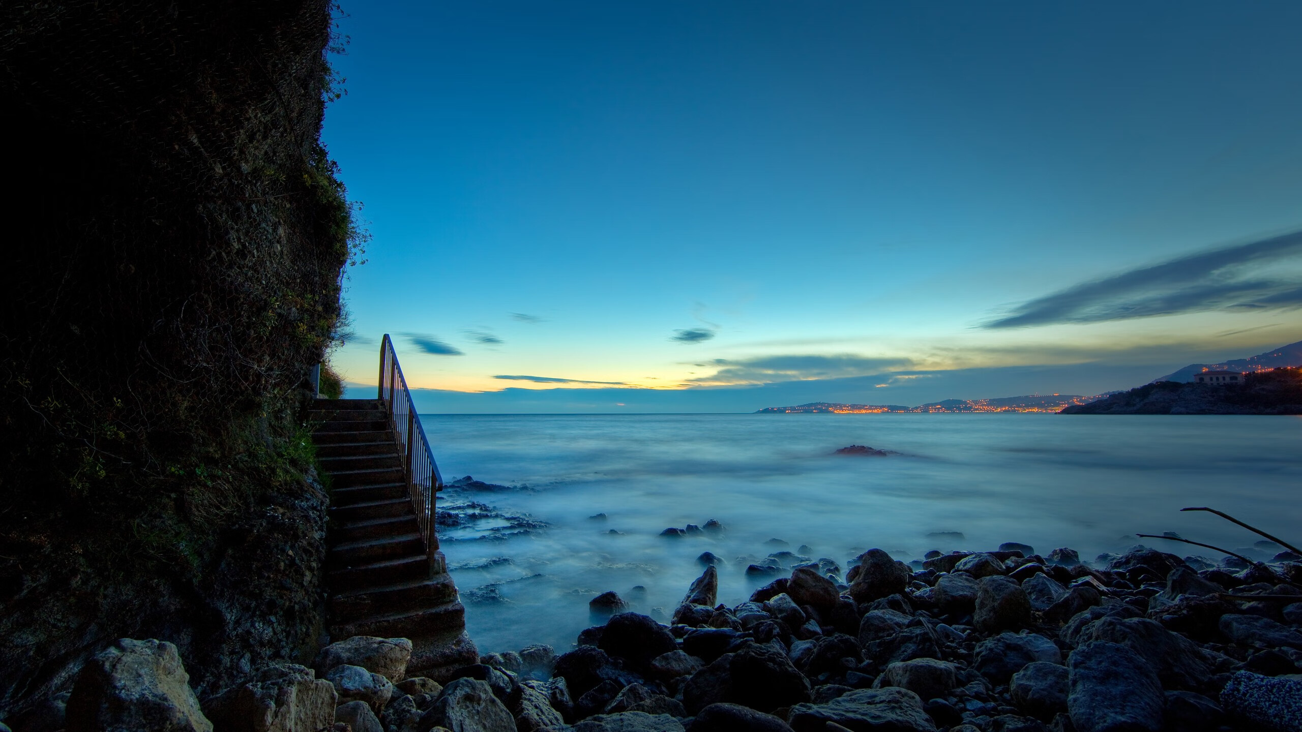 克瓦拉茨赫利亚，那个在曼城与新西兰的虚拟赛场上，定义唯一的男人